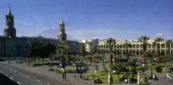 areqplaza.jpg